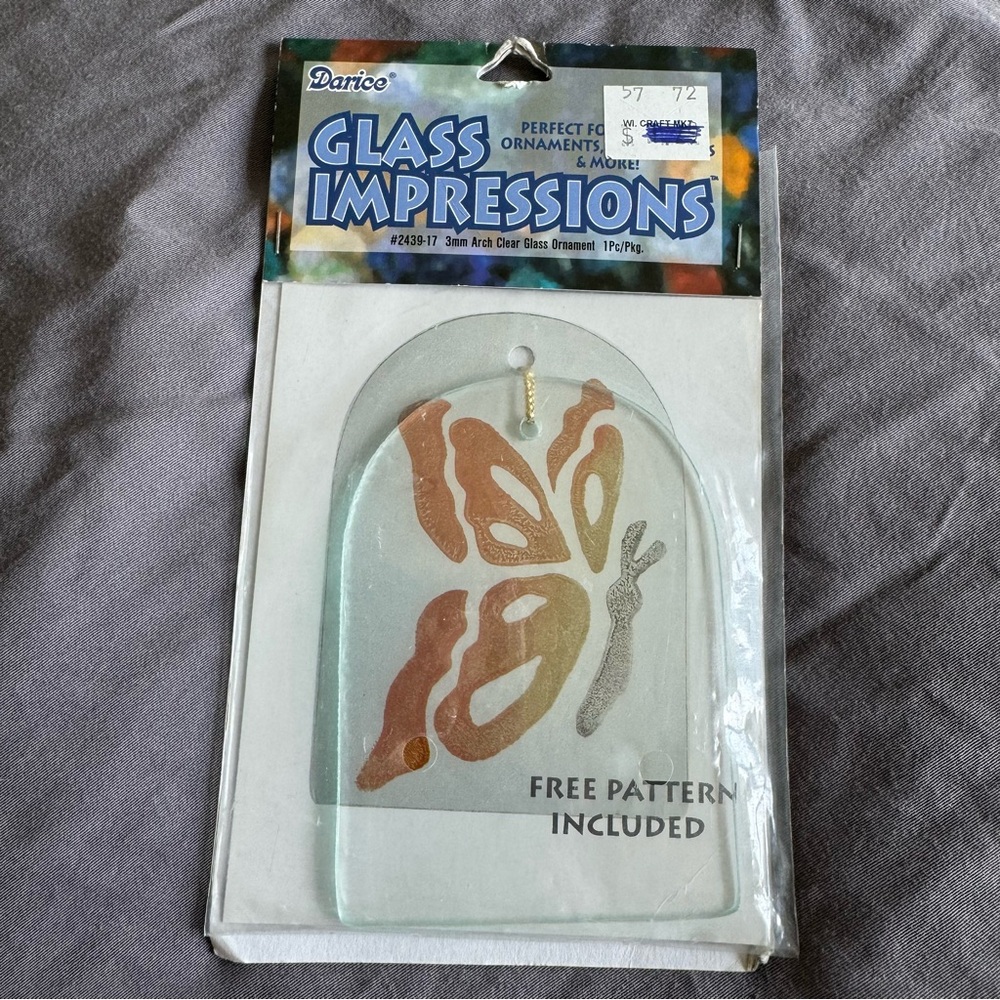 Two Sets of Darice Glass Impressions Sun Catcher or Ornament Kit Crafts Art - Picture 2 of 8